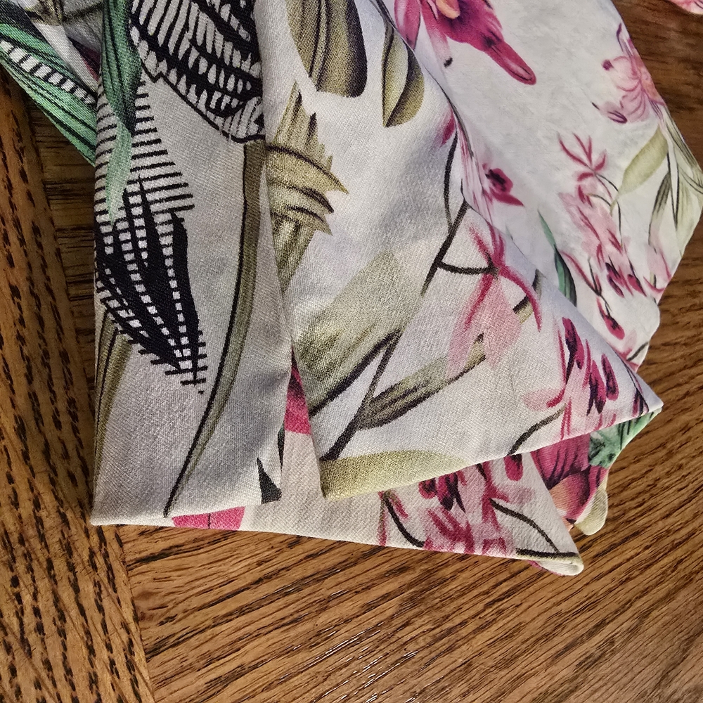 Insight Floral Patterned Stretch Capris - Picture 8 of 8